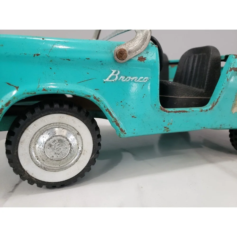 NYLINT Toys Ford Bronco 1960s N8200 Turquoise Teal Vacationer